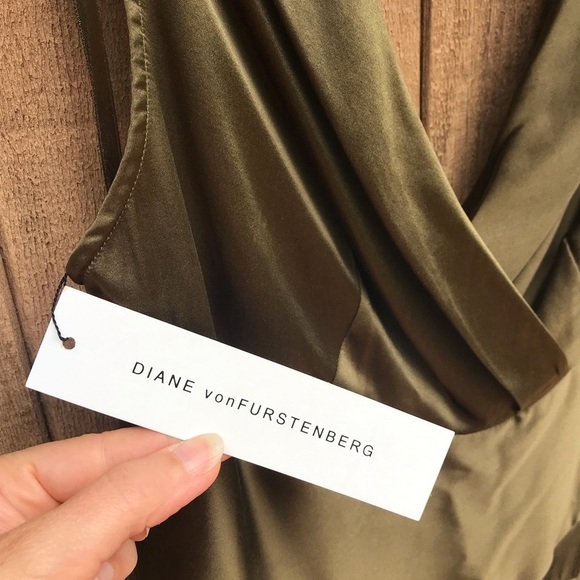 Diane von Furstenberg NEW Olive Silk Dress 6 XS - Picture 7 of 12